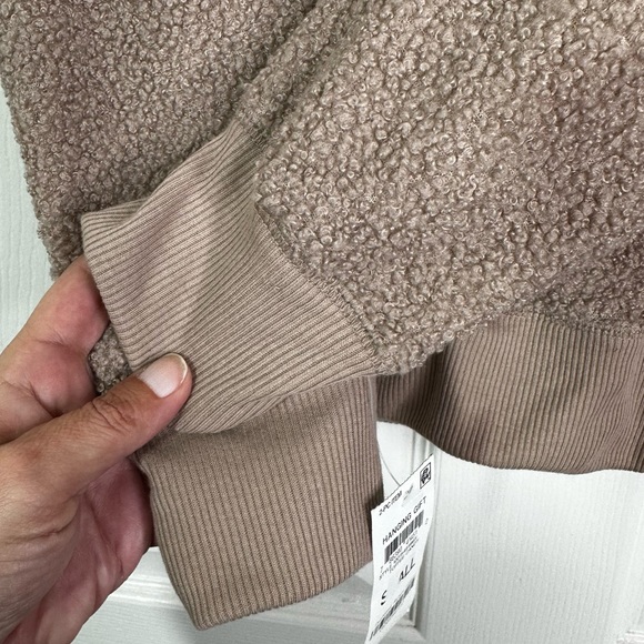 NWT Jenni Intimates Fuzzy Knit Cozy Crewneck & Jogger Set in Toffee Women’s S - Picture 7 of 10